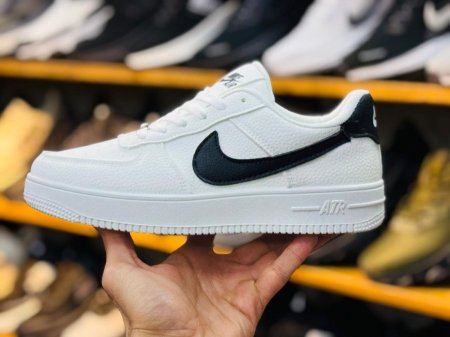 نايك ايرفورس ابيض/أسود